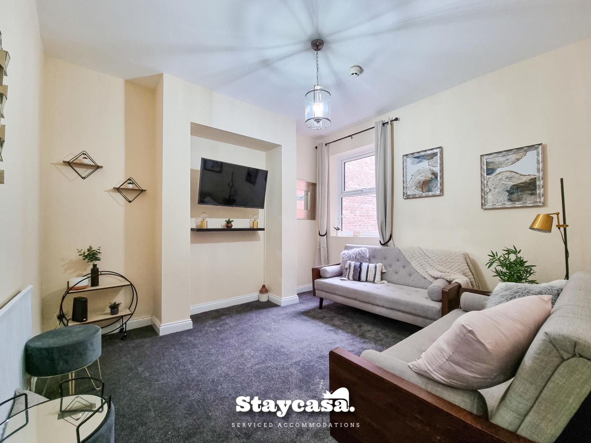 Spacious 5br In Leafy Withington *